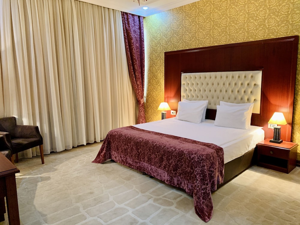 Clover Hotel Baku 15/50