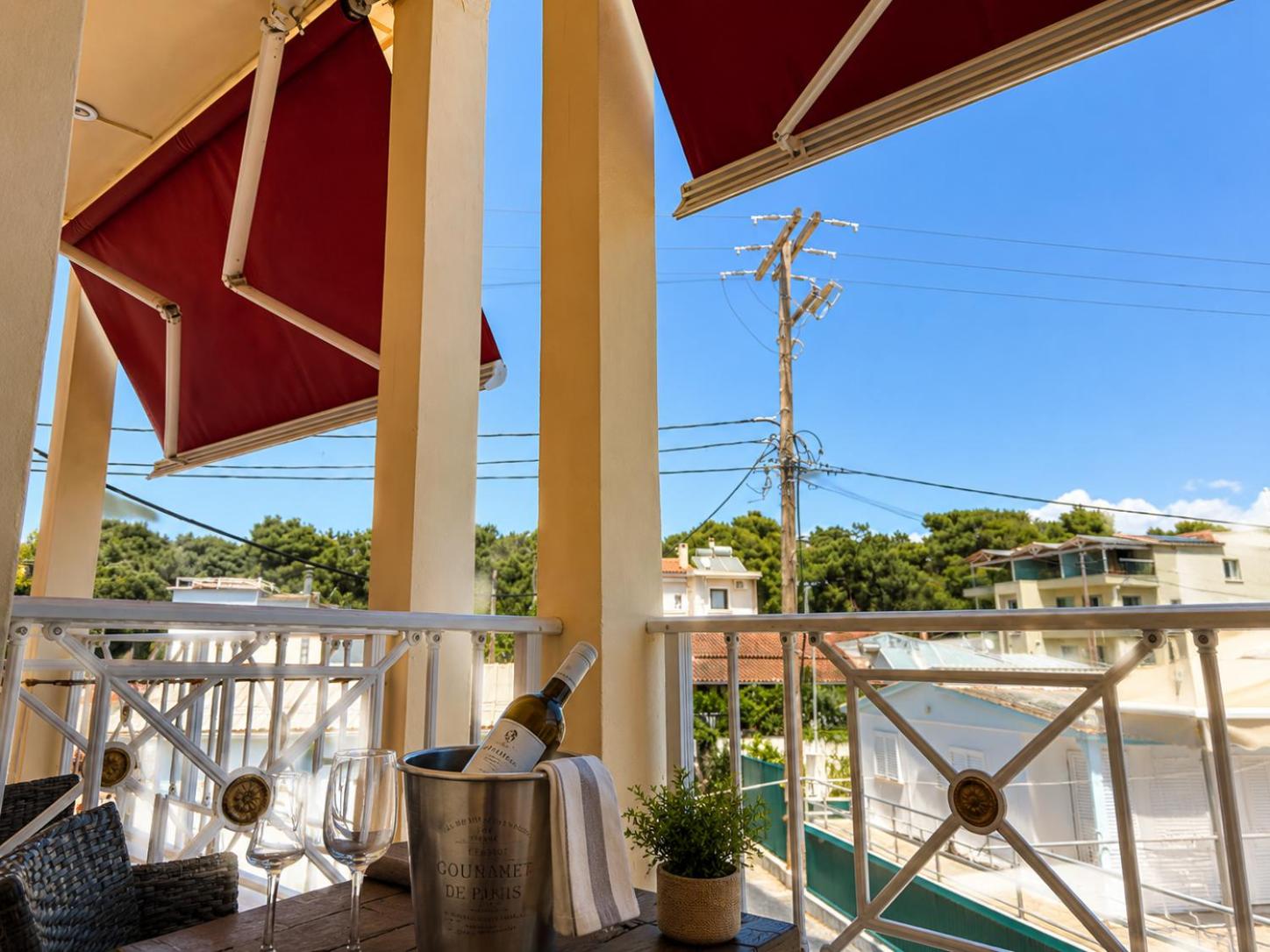 Brati Beach Hotel 35/56