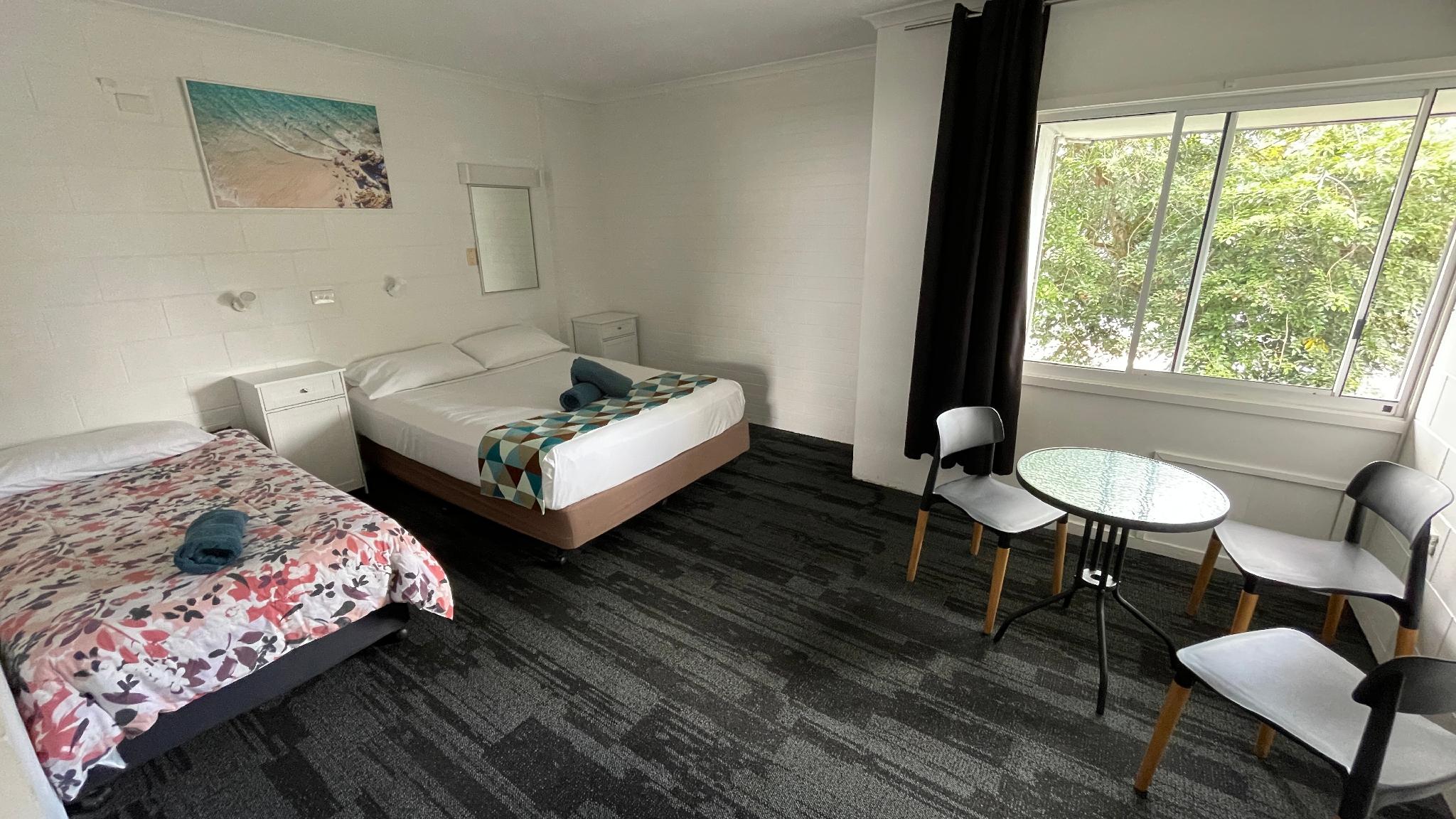 Room, Twin Beds