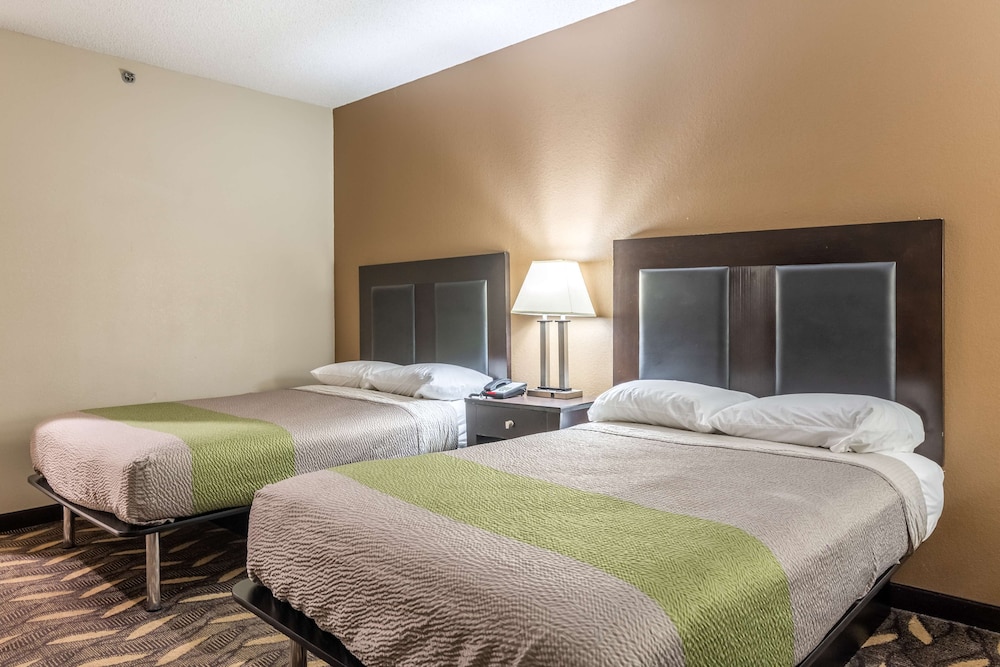 Motel6 Pine Bluff, AR 18/50