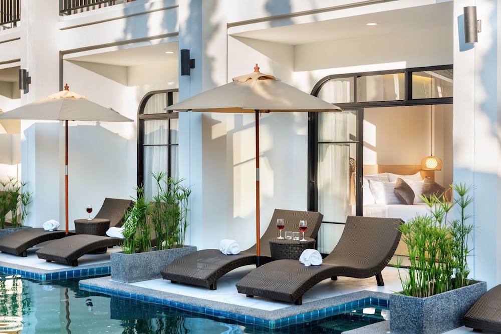 Ai Pai Hotel 76/95