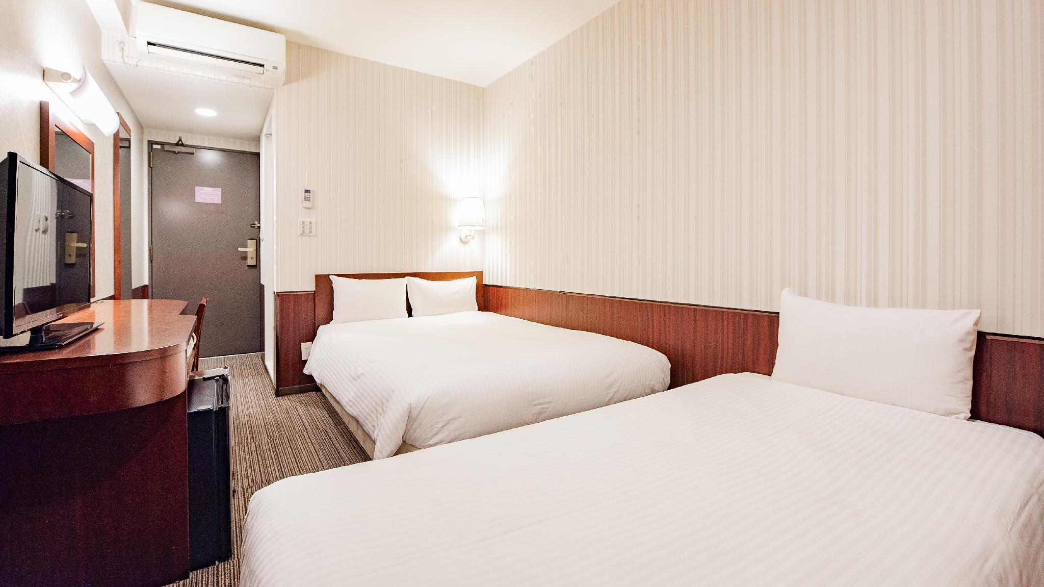 Room, Single, Semi Double Bed