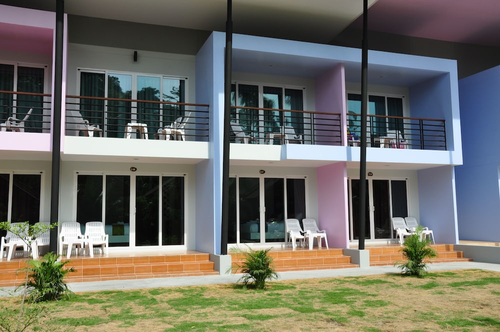 Phi Phi Anita Resort 4/76
