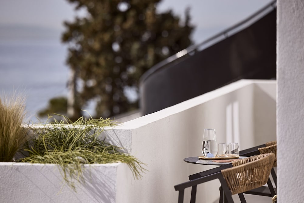 Cama Luxury Suites 32/58