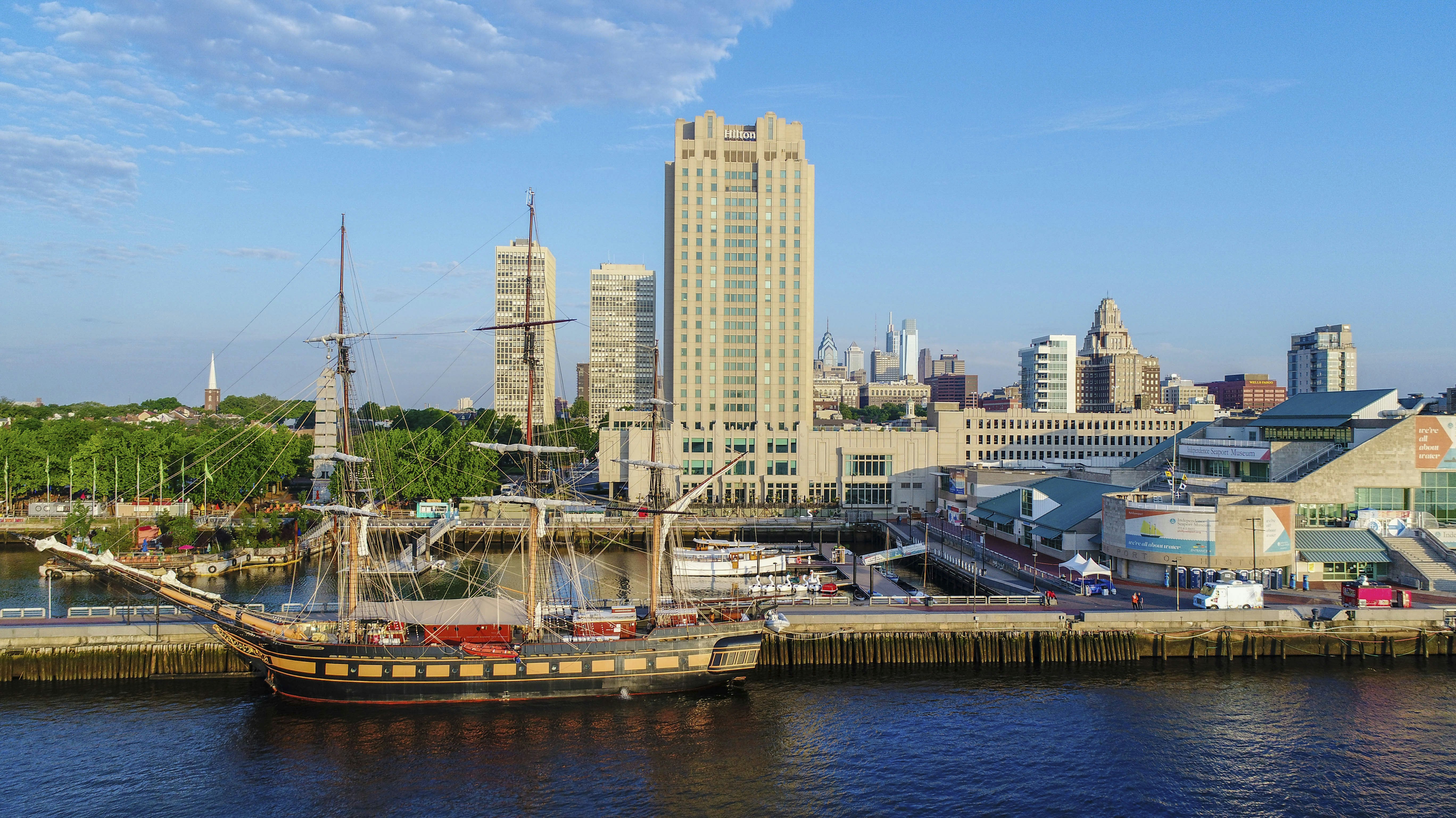 Hilton Philadelphia At Penn's Landing 72/81