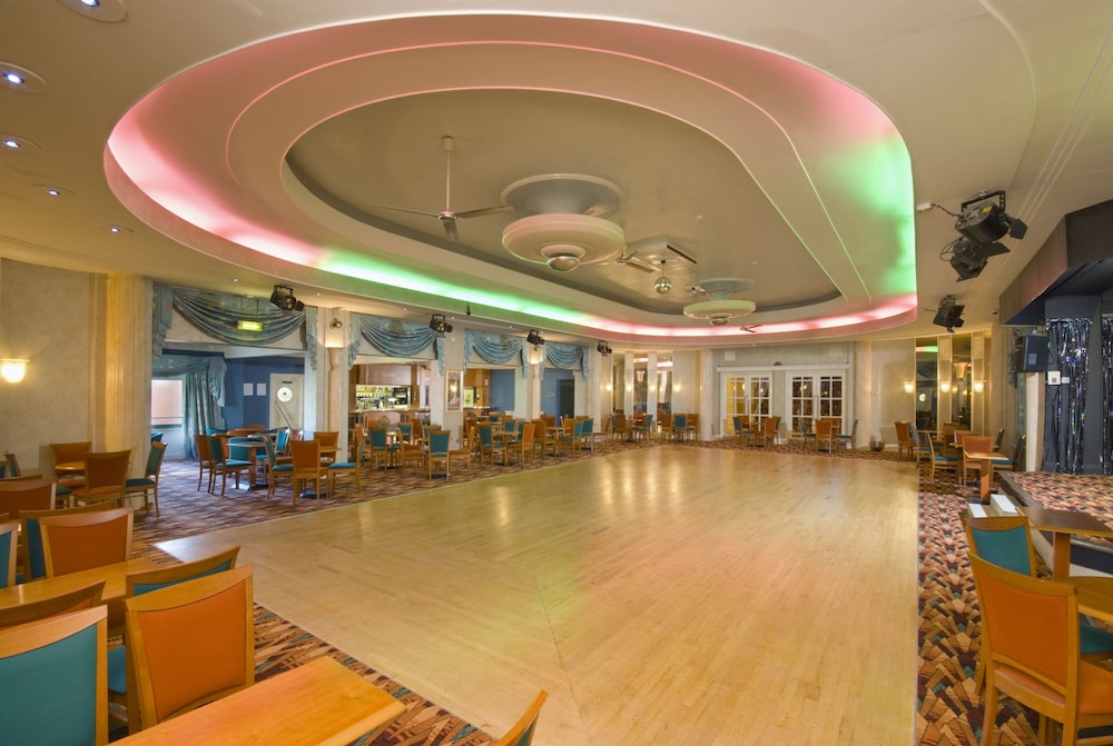 The Grand Atlantic Hotel 2/65