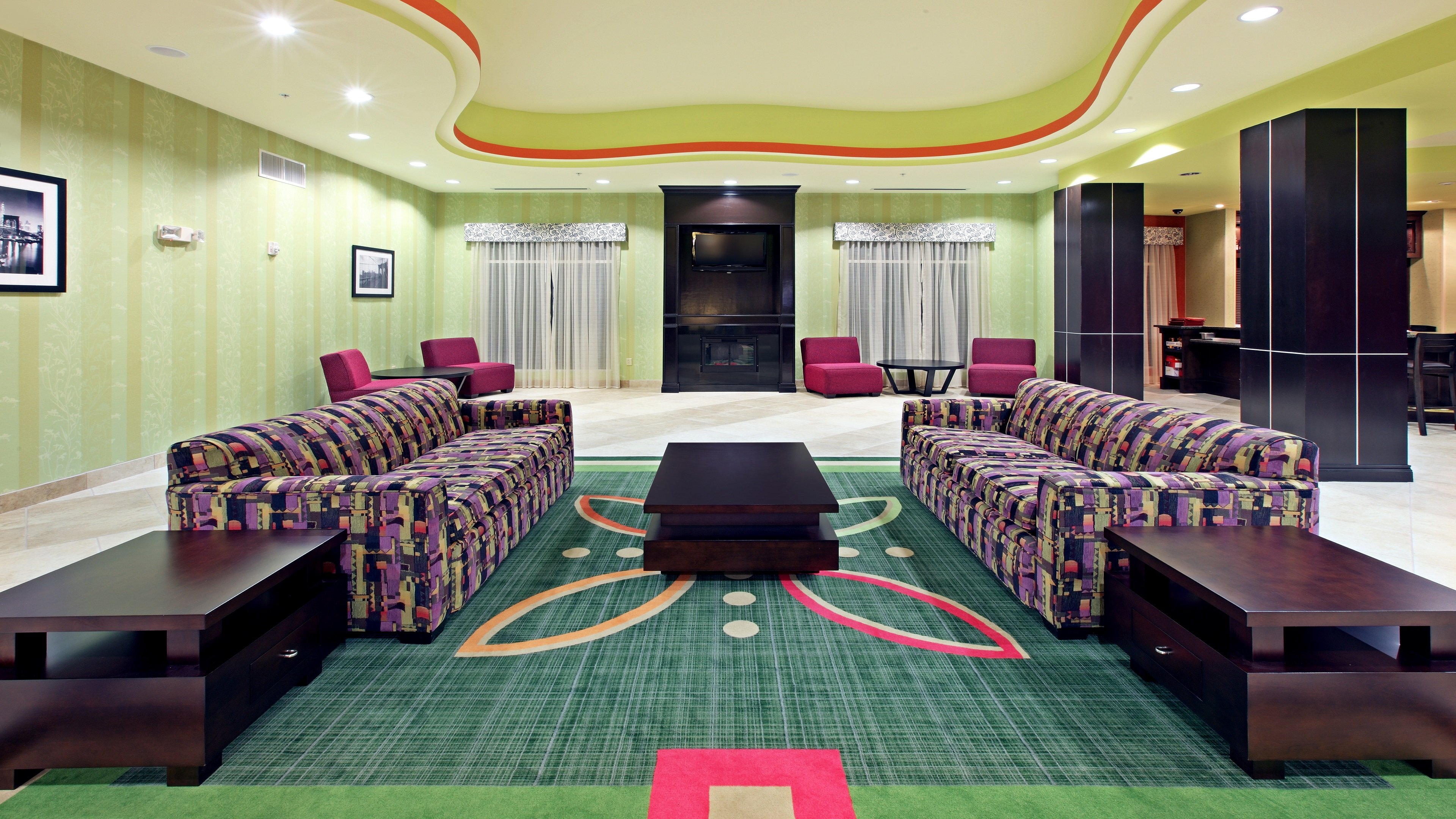 Holiday Inn Garland 41/73