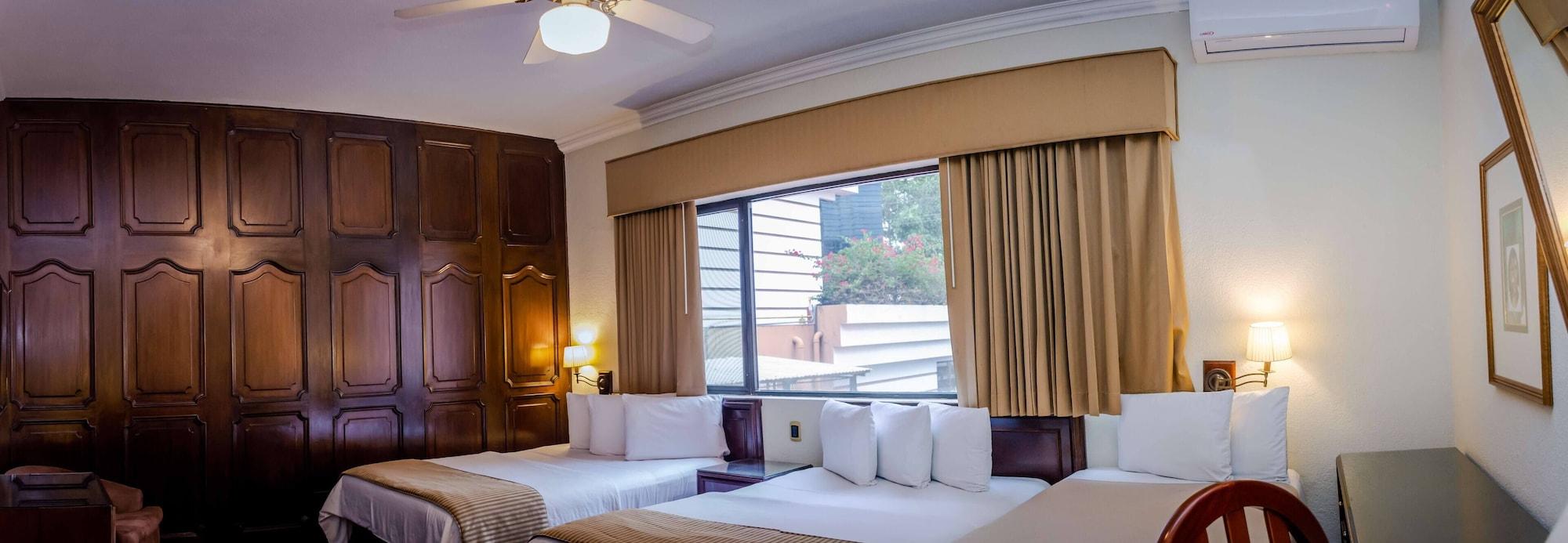 Standard, Multiple Beds, Smoking