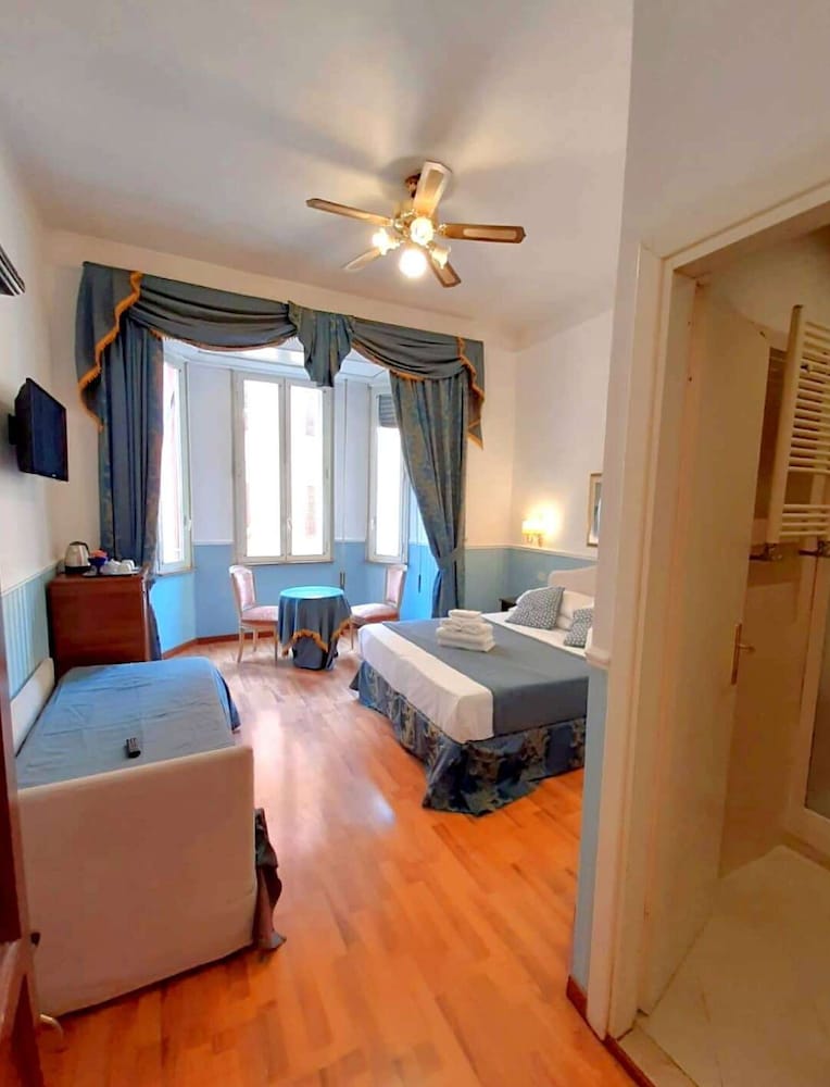 Hotel Porta Pia 25/49