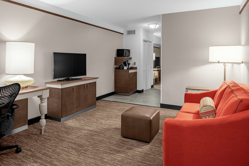 Hilton Garden Inn Wilmington Mayfaire Town Ctr 27/47