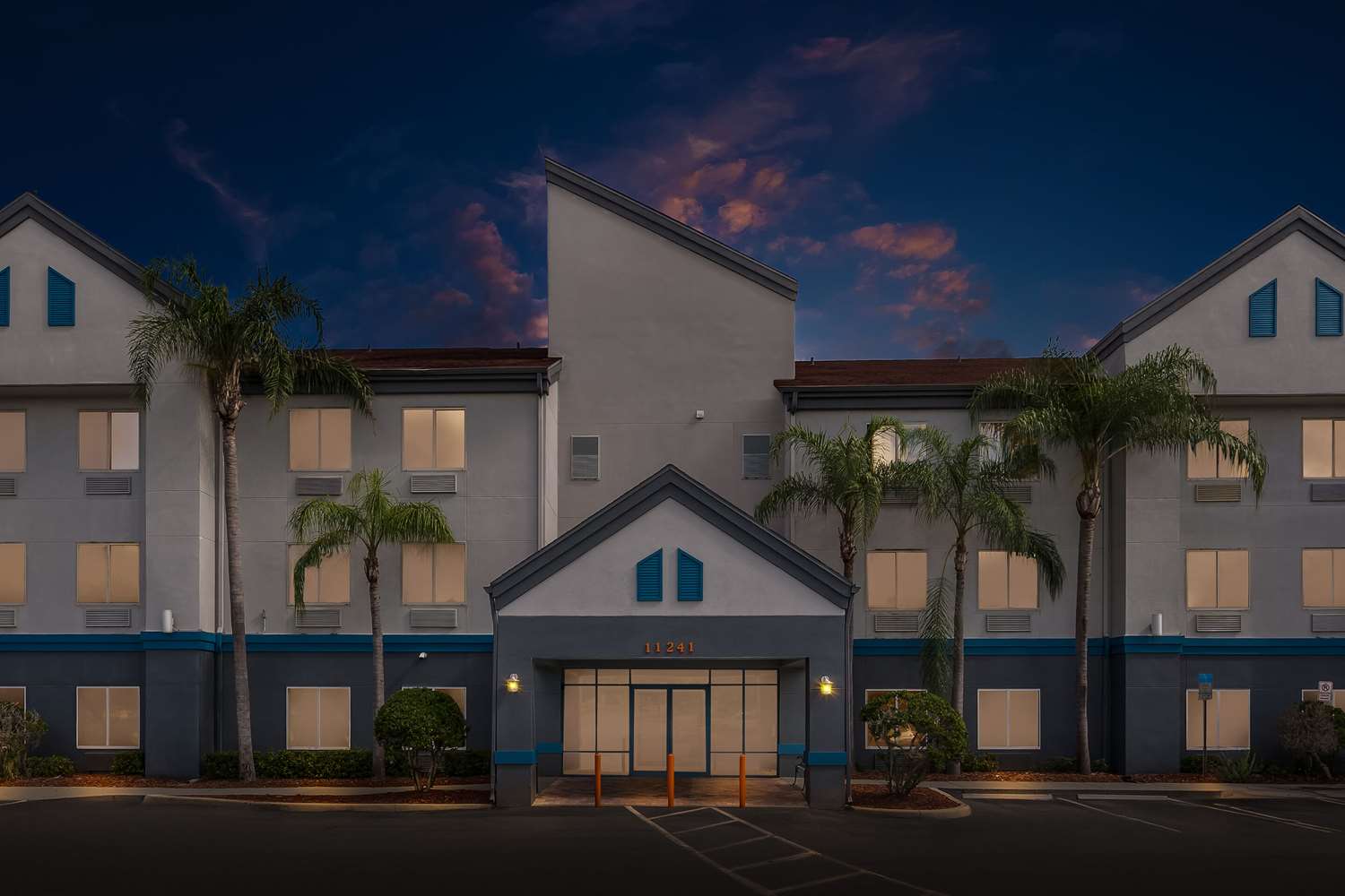 Suburban Studios Orlando - Ocoee/Winter Garden 1/13