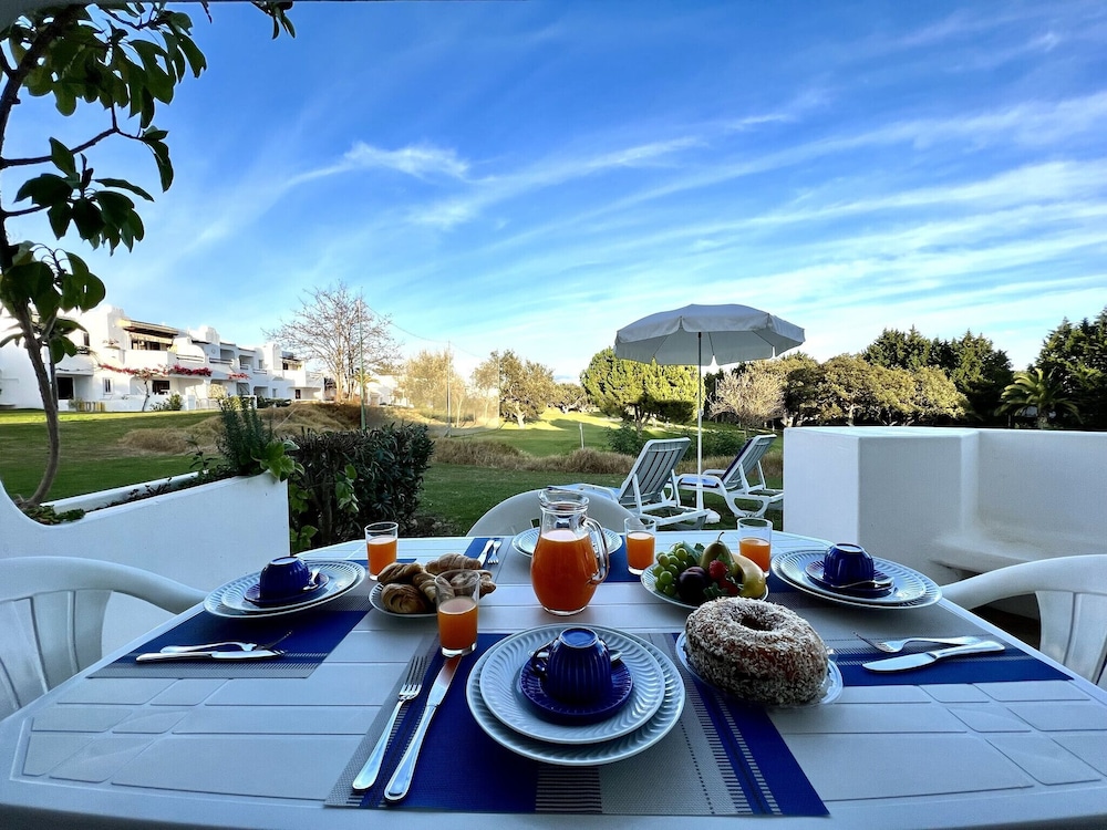 Balaia Golf Village 87/94