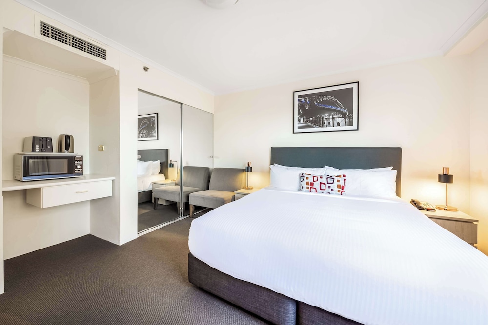 Oaks Sydney Castlereagh Suites 20/78