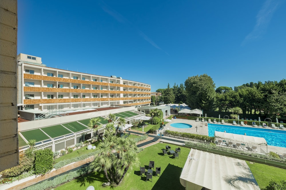 Crowne Plaza St Peter S in ROME