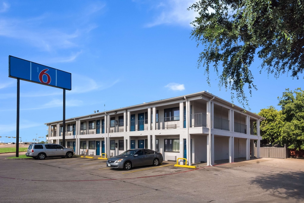 Motel6 Irving, TX - Loop 12 19/31