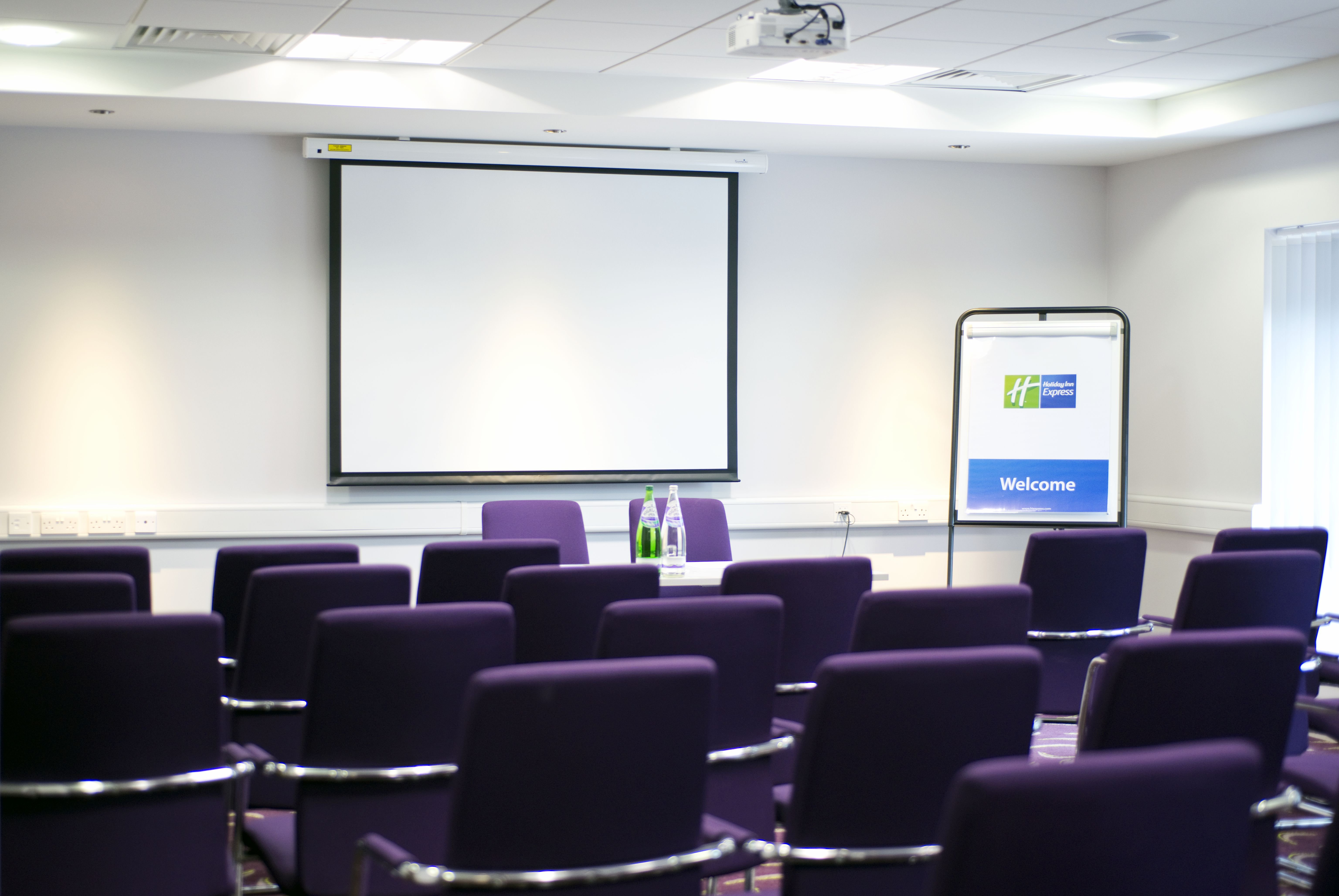 Holiday Inn Express Dunstable 19/26