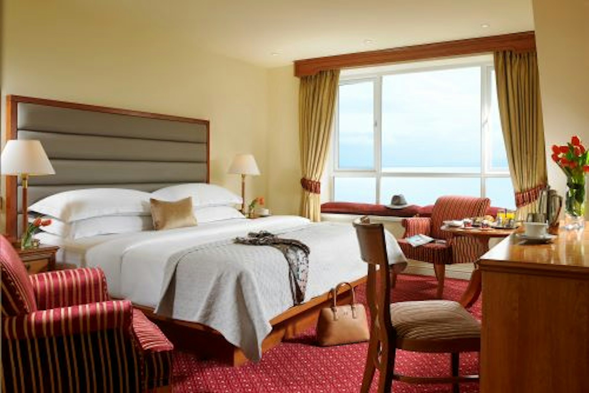 Galway Bay Hotel 5/36