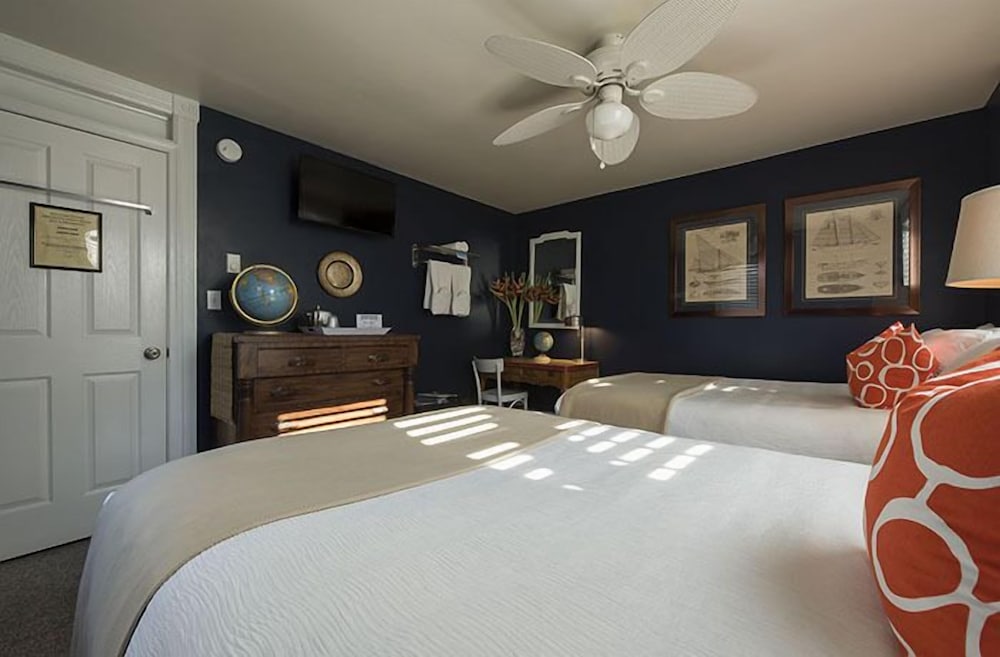 Rehoboth Guest House 10/50