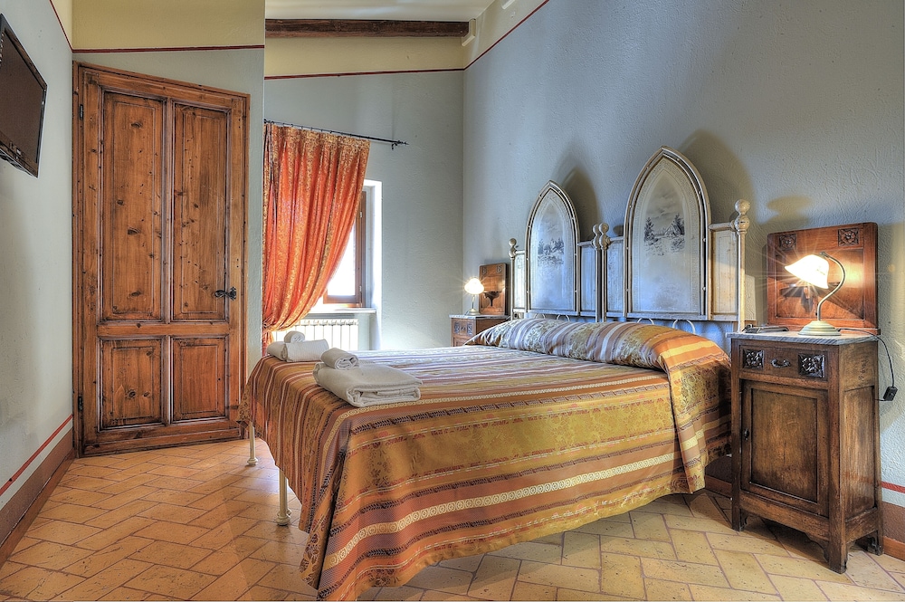 Albergo Diffuso Borgo Montemaggiore 14/63