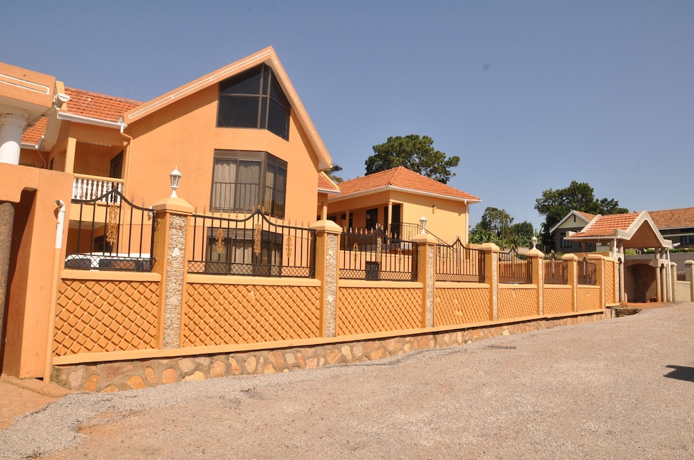 Sienna Beach Hotel Entebbe 8/50