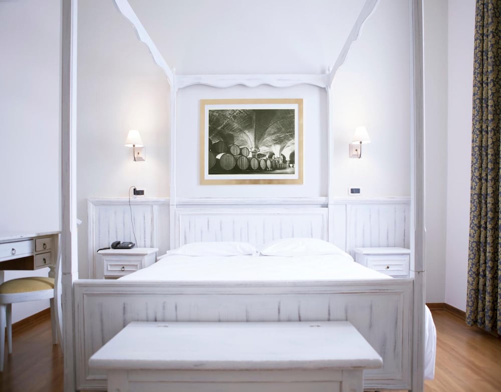 HOTEL SEBINO 9/28