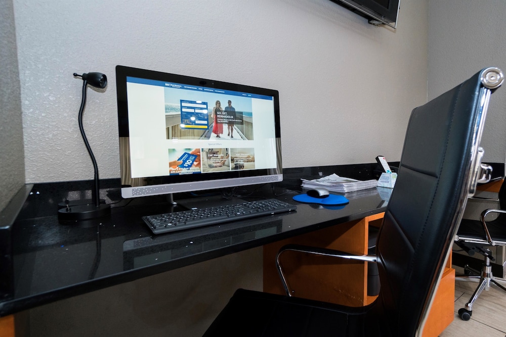 Best Western Airport Inn 39/40