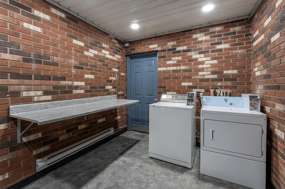 SureStay Hotel by Best Western Summersville 6/50