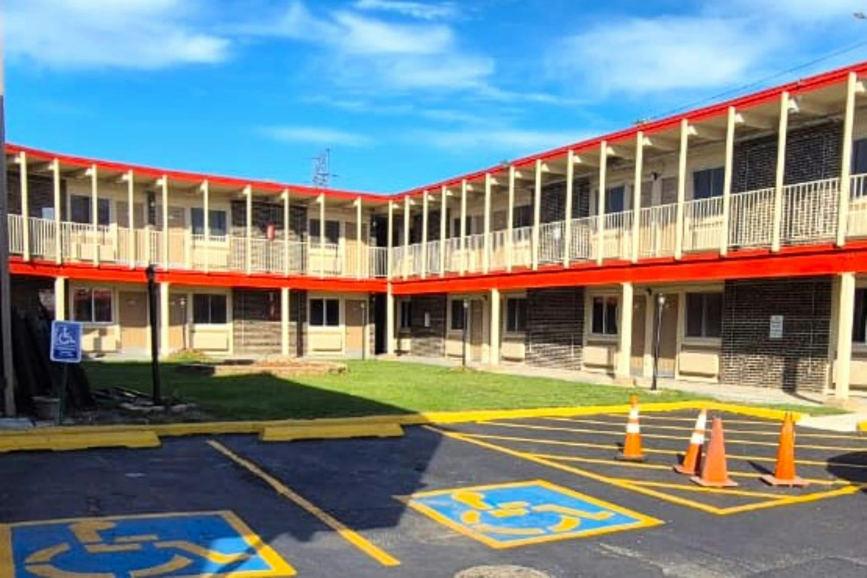Saratoga Motel By Capital O Chicago Midway IL US 12 53/63