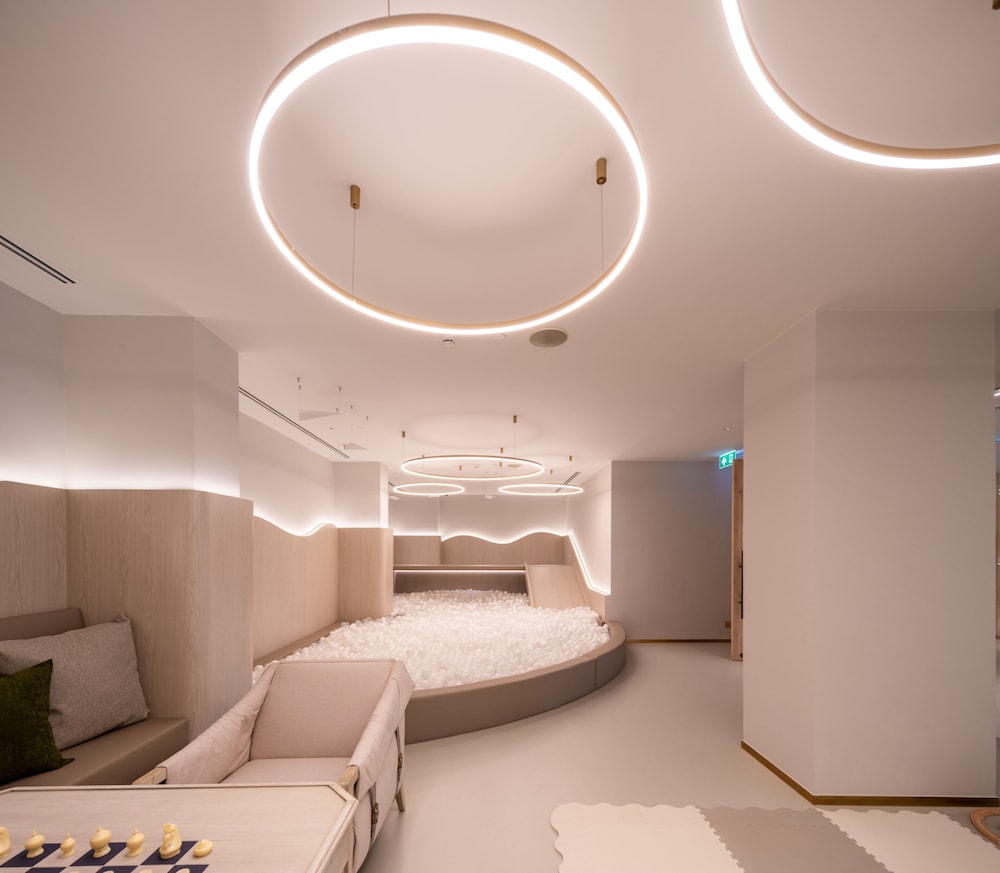 Maison Hotel Bangkok 48/71