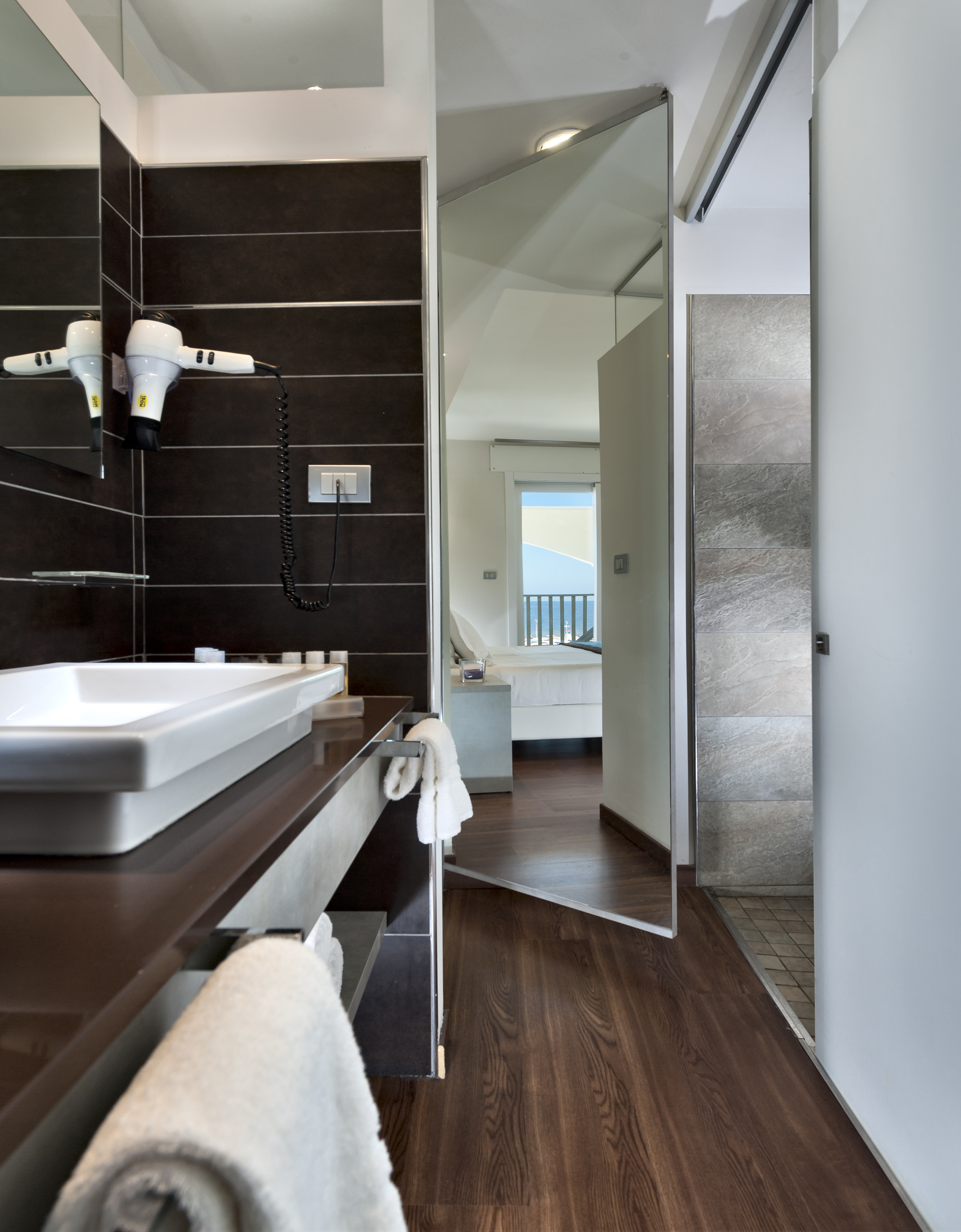 Yes Hotel Touring & Spa 60/61