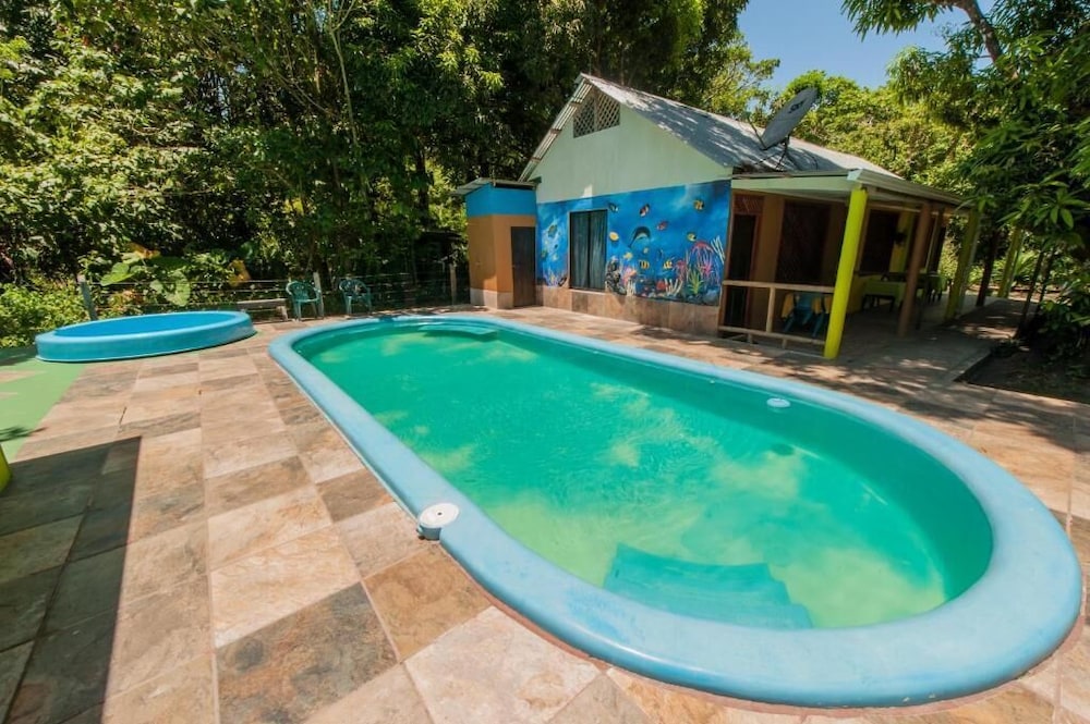 Cabinas El Icaco Tortuguero - Hostel 1/76