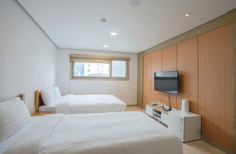 J2 Family Hotel Jeju 13/32