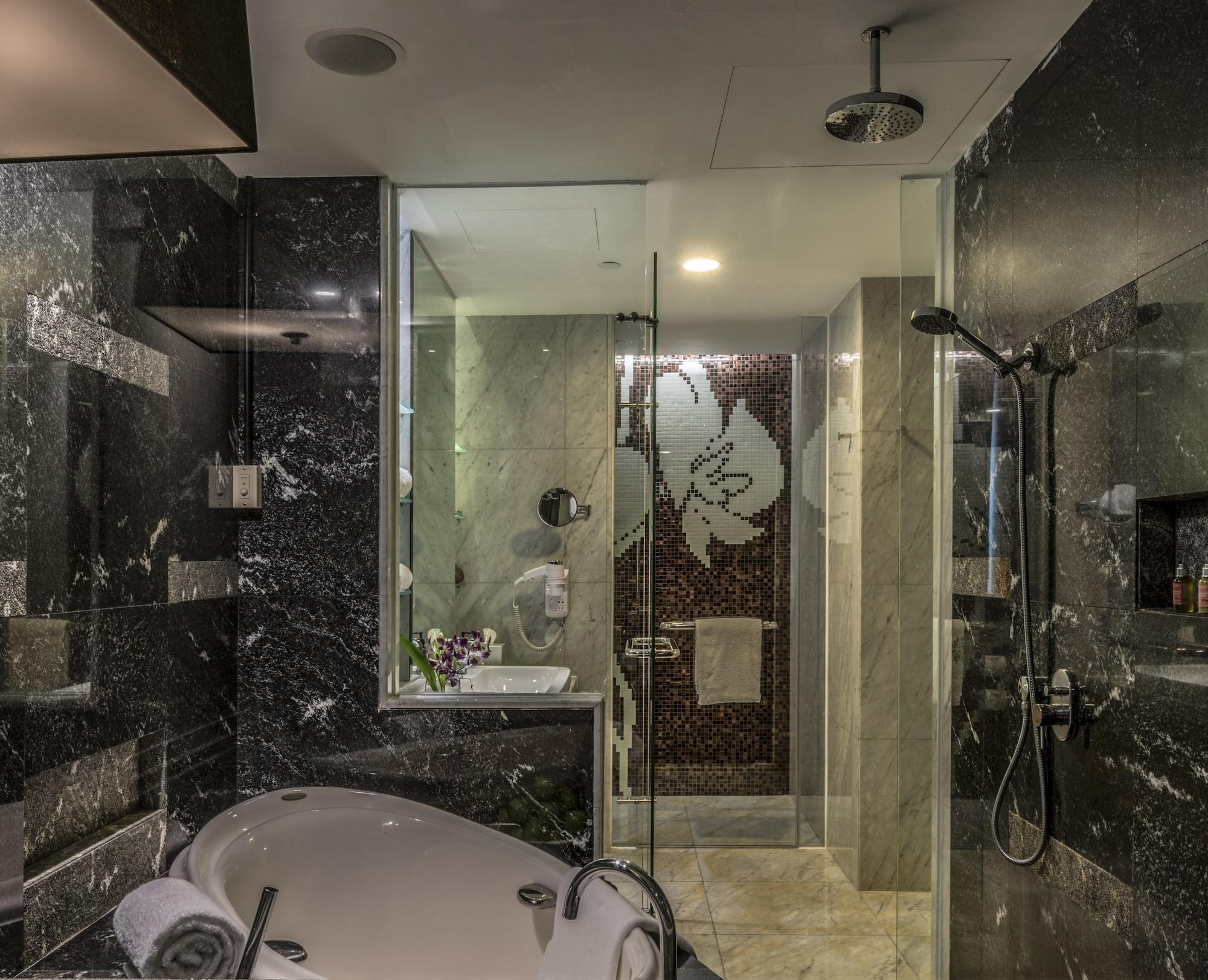 1 Bedroom, Suite, Apartment