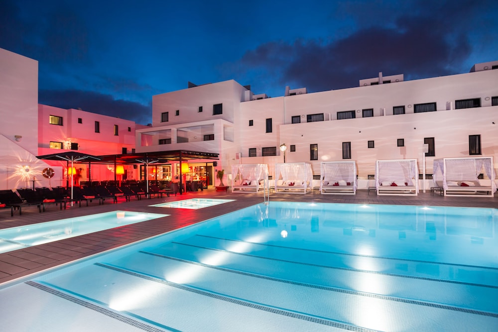 Migjorn Ibiza Suites Spa 5/50