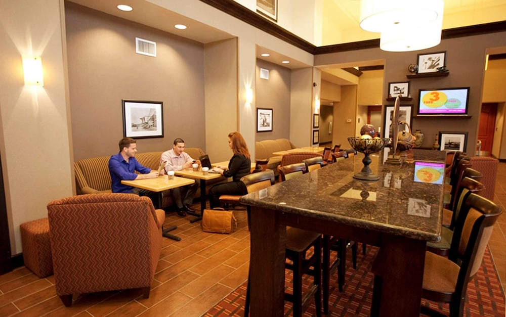 Hampton Inn And Suites Seattle Kent Wa 54/74