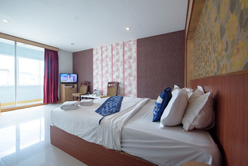 Star Residency 16/38