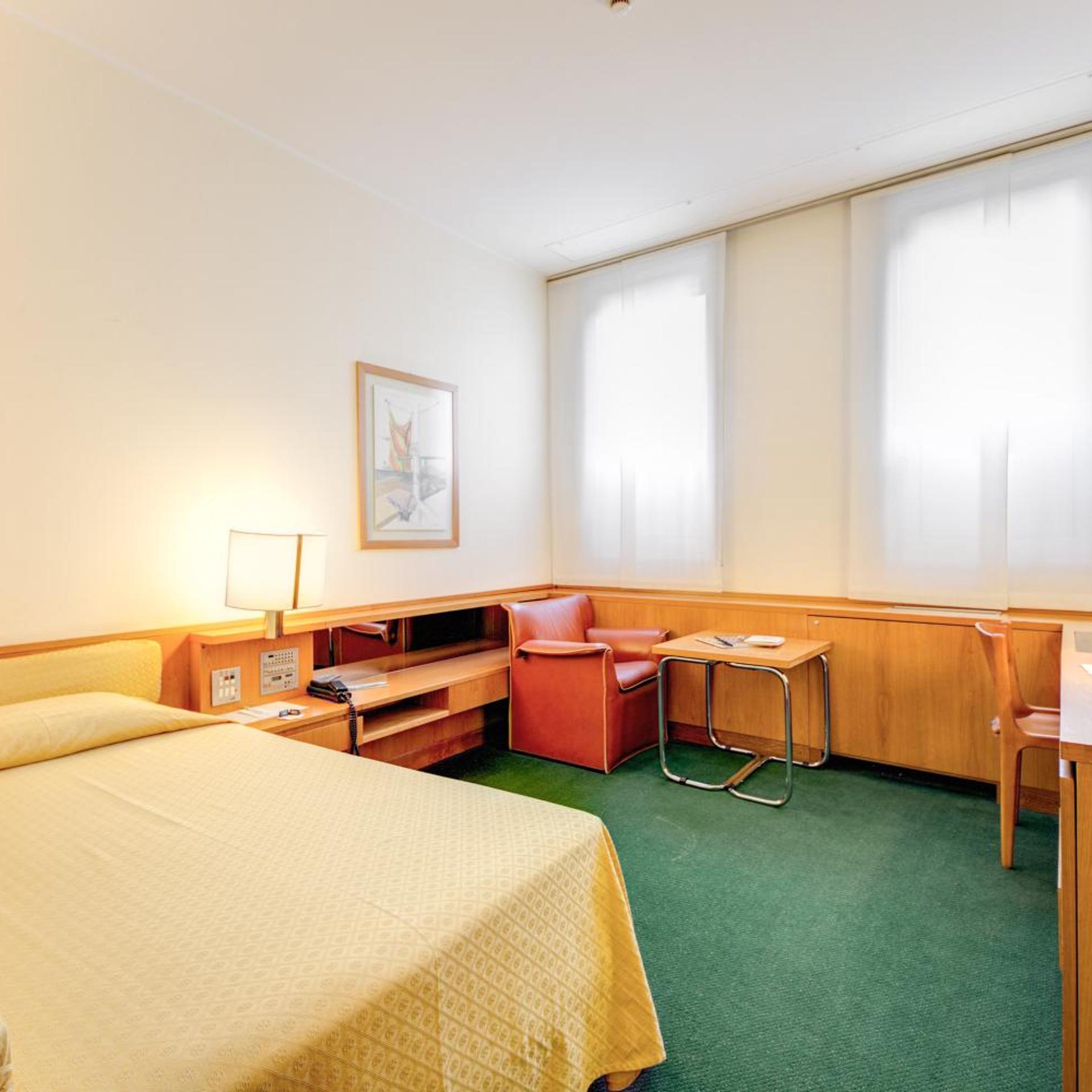 غرفة بسرير كينج، Hotel Galileo 2/8