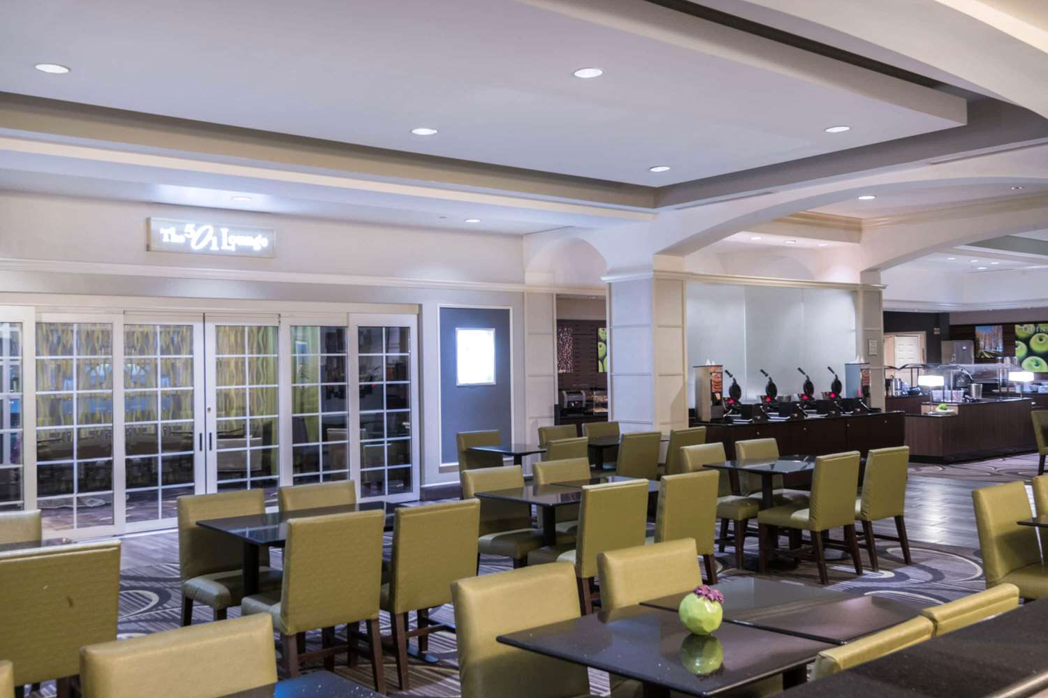 La Quinta Inn & Suites by Wyndham San Antonio Riverwalk 35/53