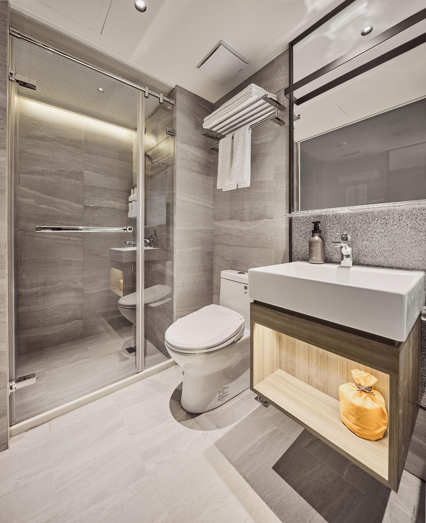 Orange Hotel Ximen Hanzhong 42/49