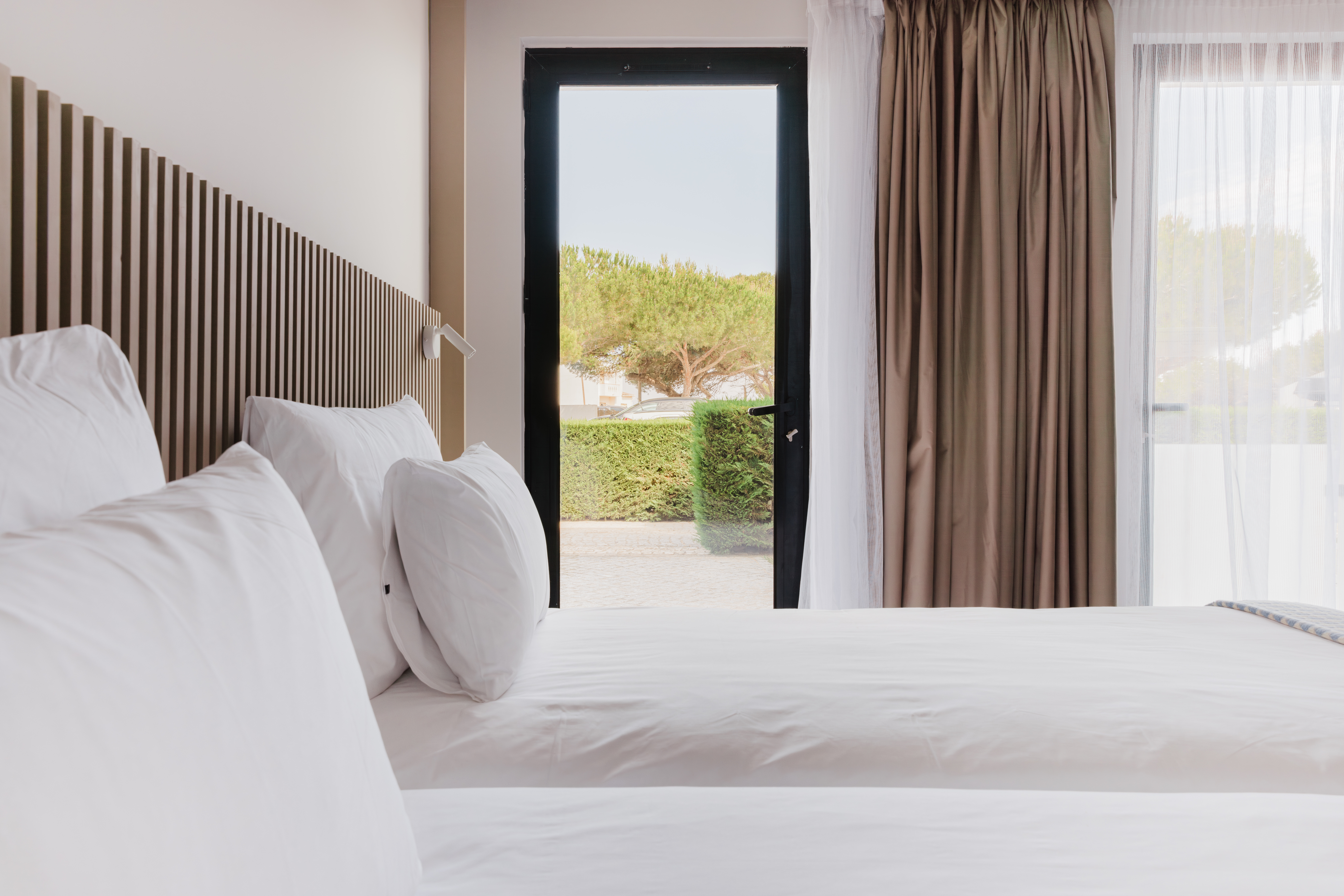 Room, Double Bed, Street View