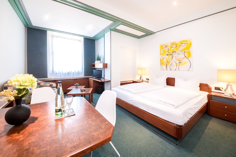 Best Living Hotel Arotel 19/67