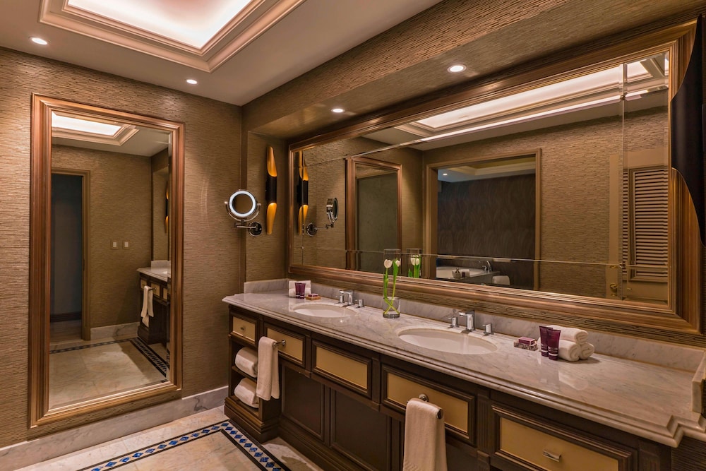 Ritz Carlton Santiago 5/43