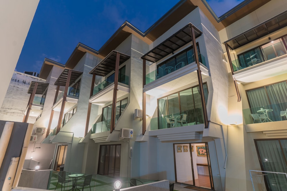 Destinaation Patong Boutique By The Sea 2/55