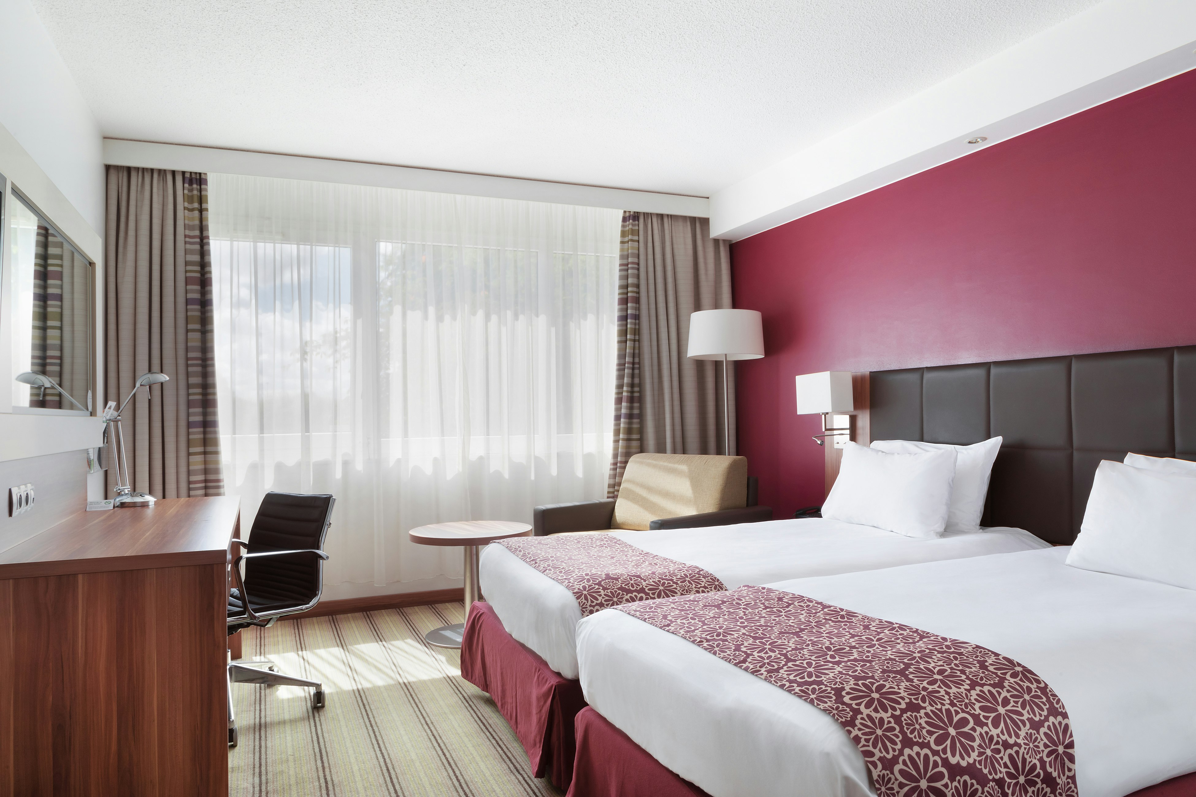 Holiday Inn Lille Ouest Englos 4/35