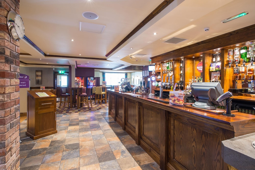 Premier Inn Stourbridge Town Centre 6/26