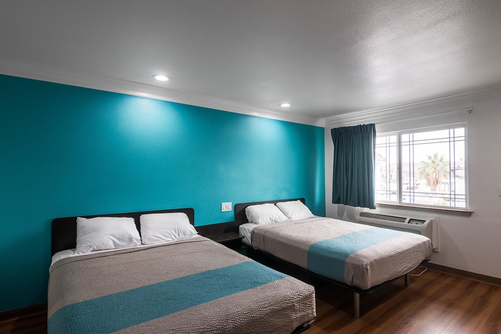 Motel6 Norwalk, CA 18/43