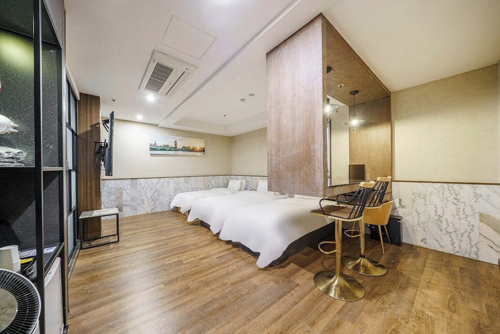 Mind Tourist Hotel 18/50