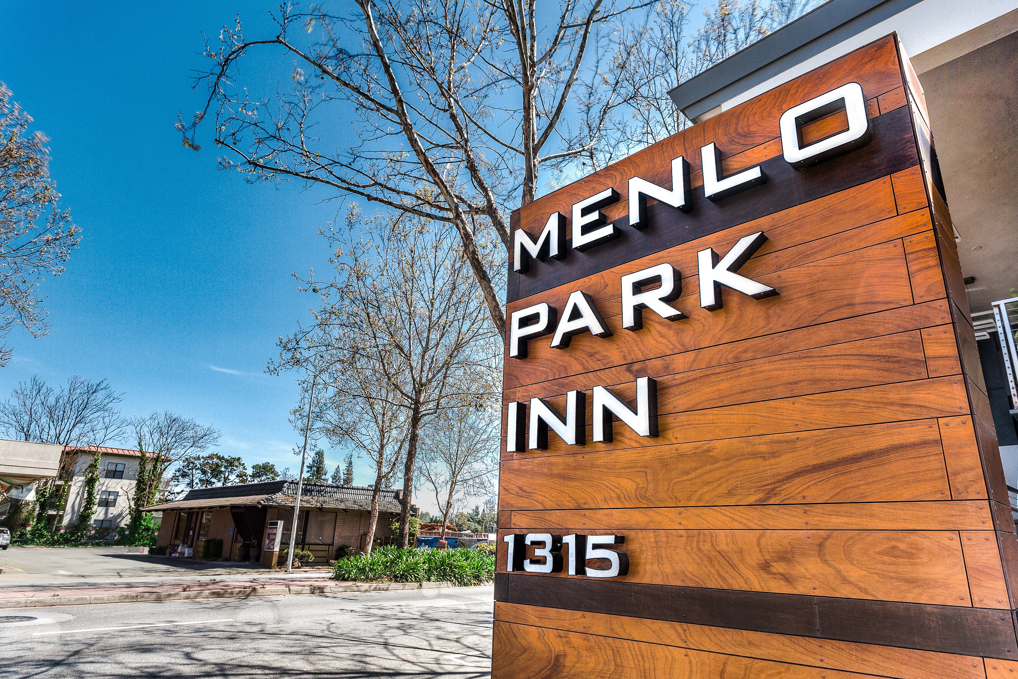 Menlo Park Inn 2/49
