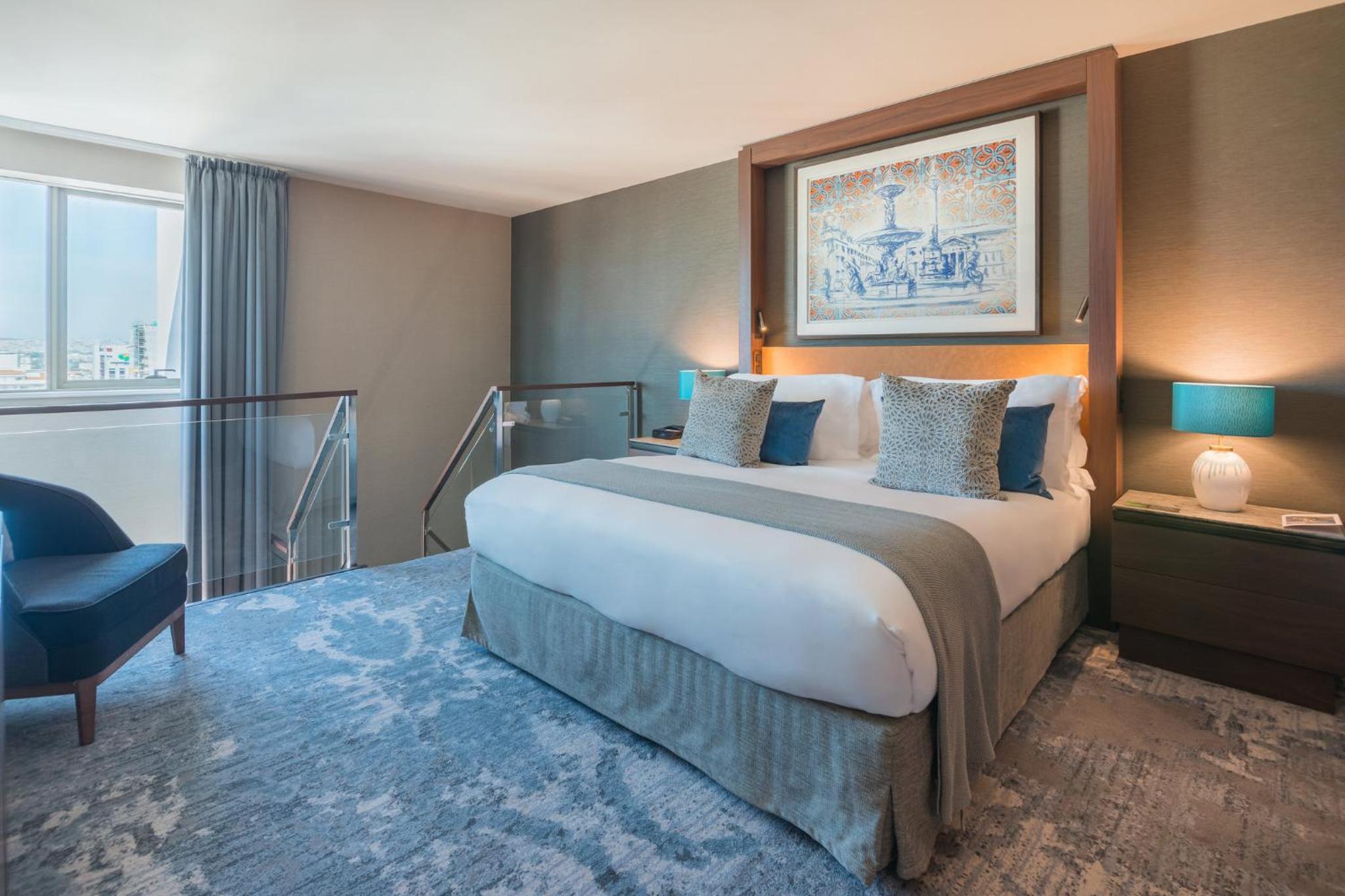 Suite, King Bed, Two Story