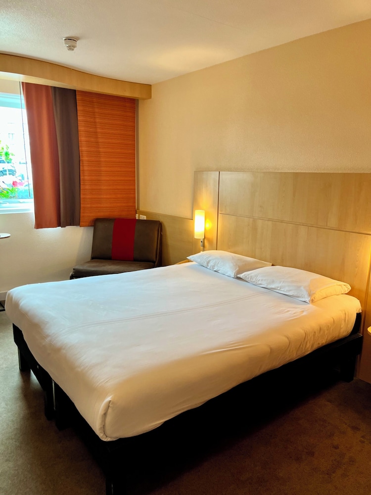 ibis London Elstree Borehamwood 29/60